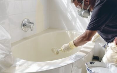 Peindre sa baignoire : comment la rénover à prix réduit